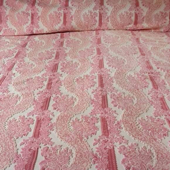 RARE 1960s-1970s BATES Queen/King Size Chenille Velvet Pink Bedspread - Picture 1 of 7
